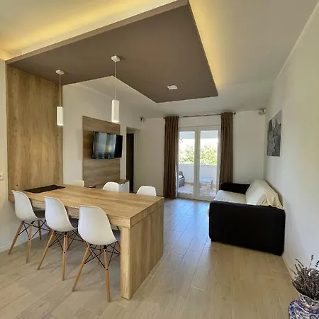 Apartments Ursula Trogir Exterior photo