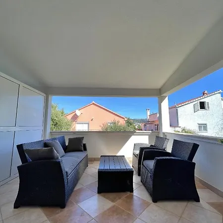 Apartments Ursula Trogir Exterior photo
