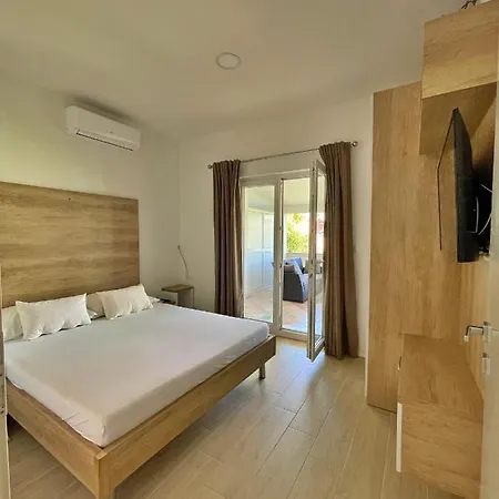 Apartments Ursula Trogir Exterior photo